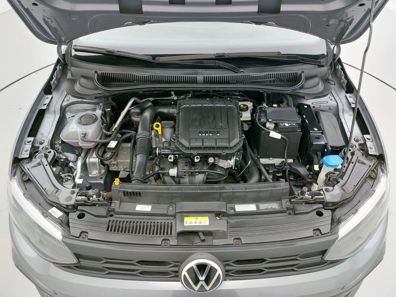 Volkswagen Polo Track 1.0 Flex 12V 5p, foto 10 de 18