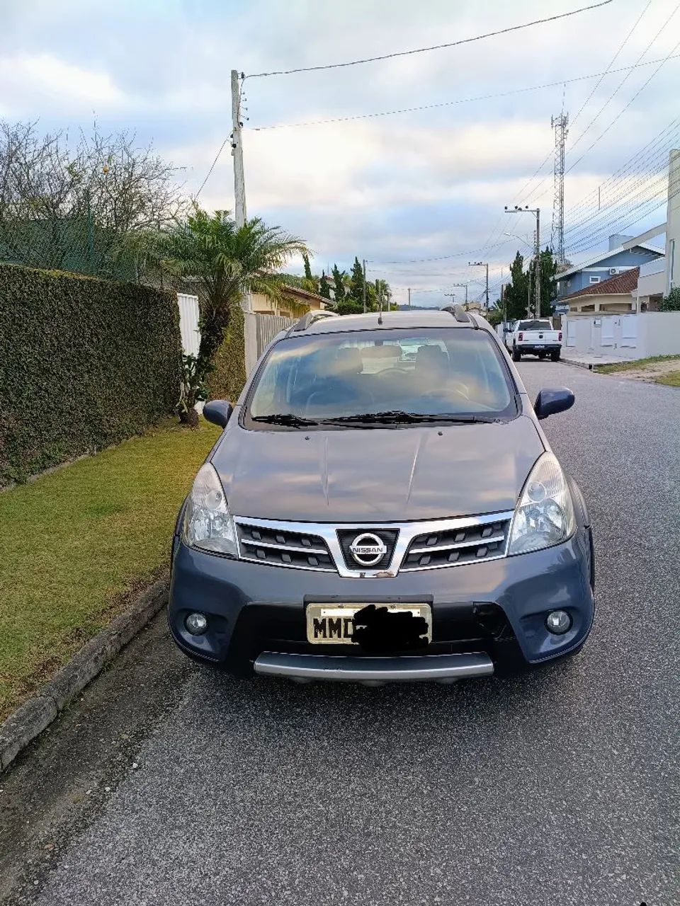 Nissan Livina LIVINA X-GEAR SL/X-GEAR 1.8 Flex F. Aut. 2013