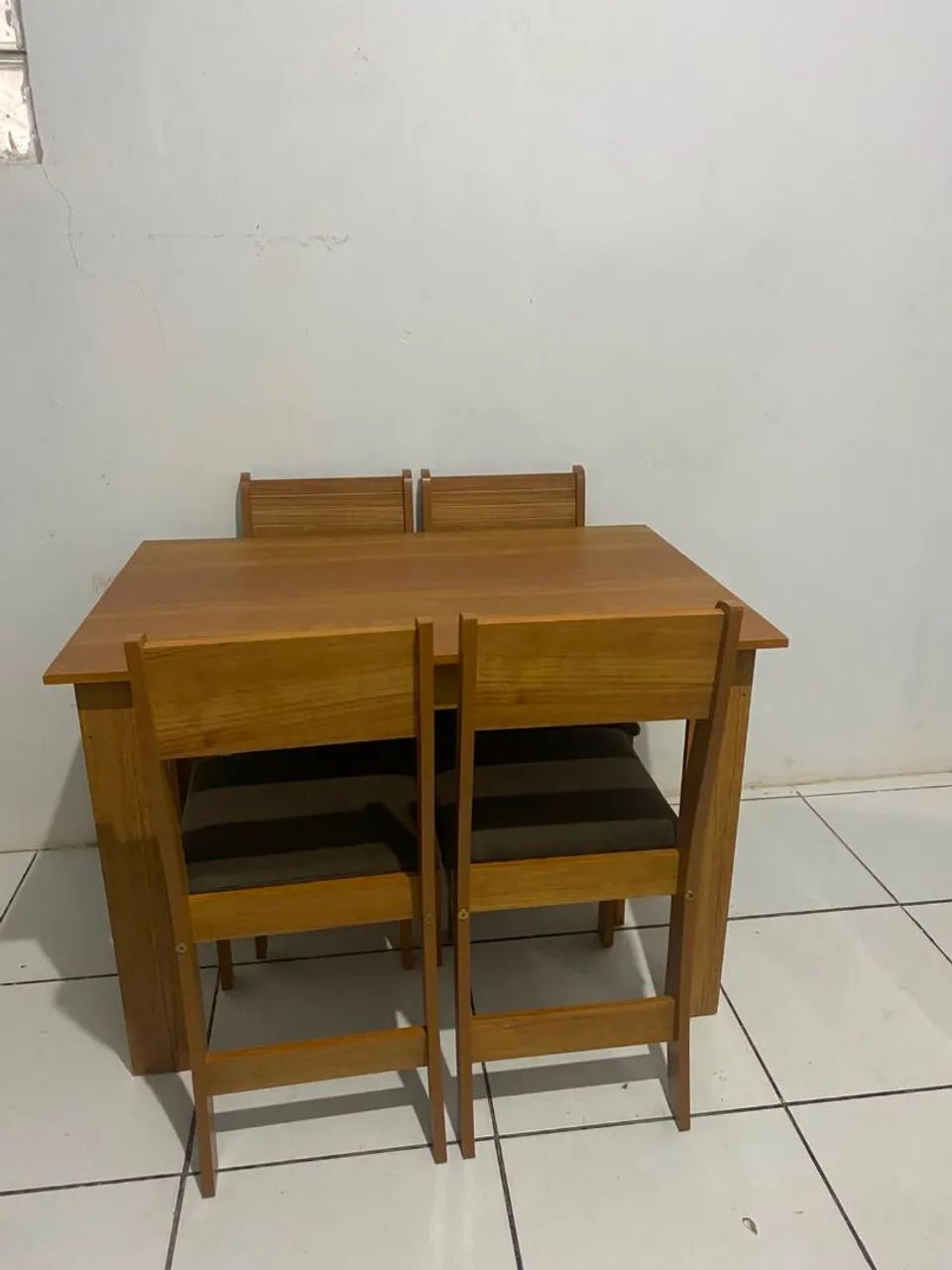 Mesa 4 cadeira  - Foto 2