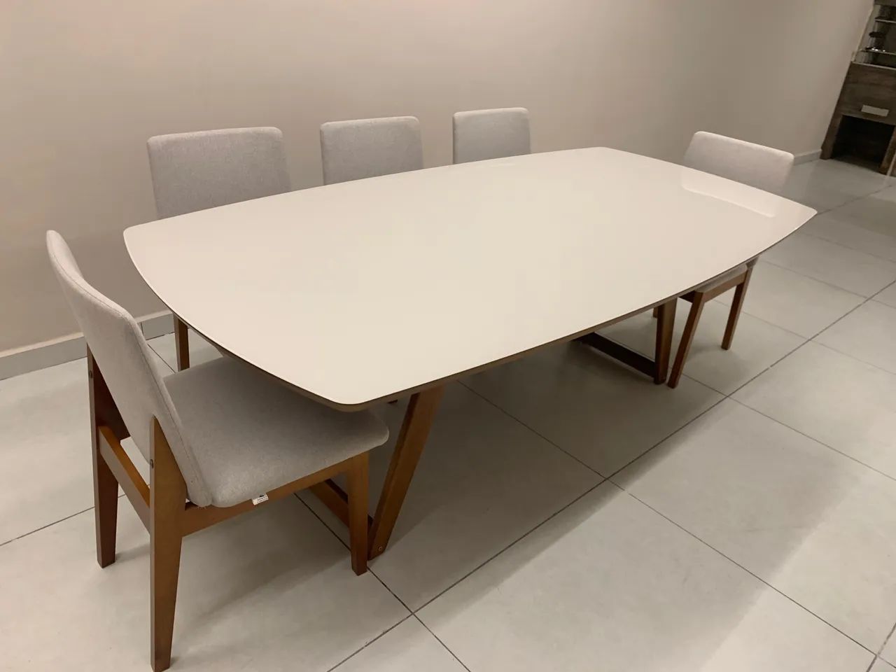 Mesa de madeira maciça Herval 8 lugares  - Foto 3