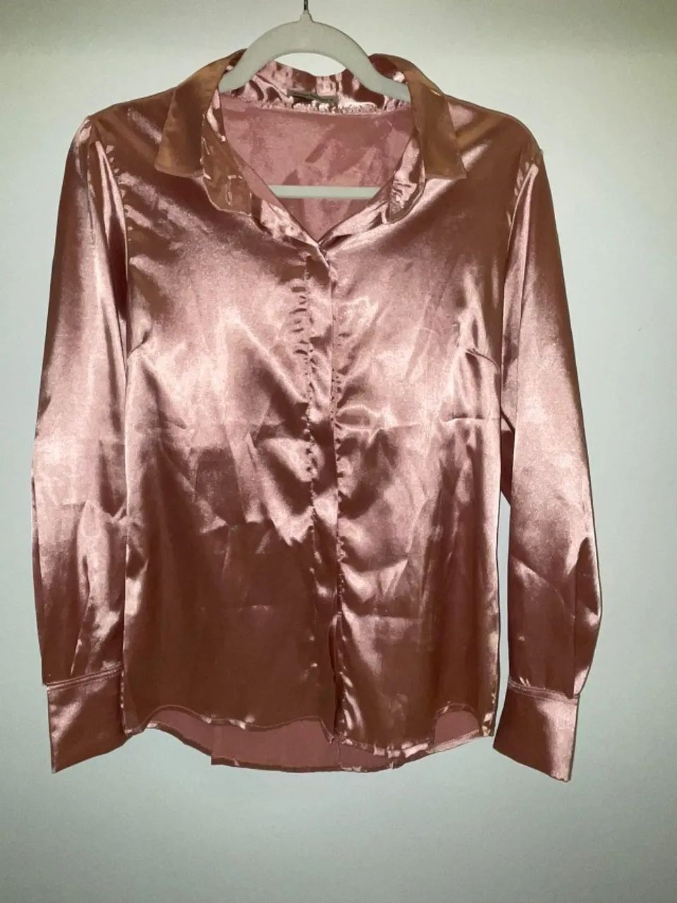 Camisa Feminina Acetinada Rosé Chic