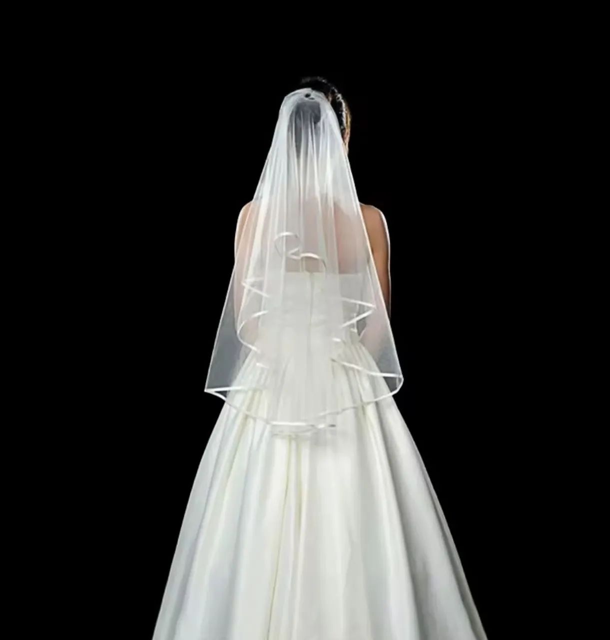 Véu de Noiva Casamento Camadas Dupla 80 e 60 cm com Pente - Foto 2