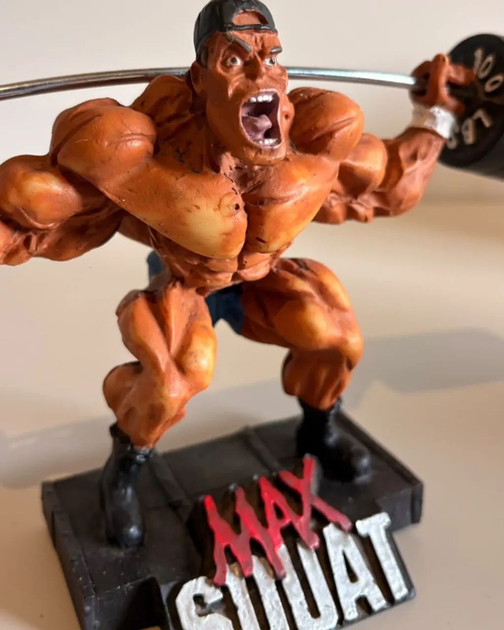 Estatueta Boneco De Musculação Agachamento Max Squat - Foto 2