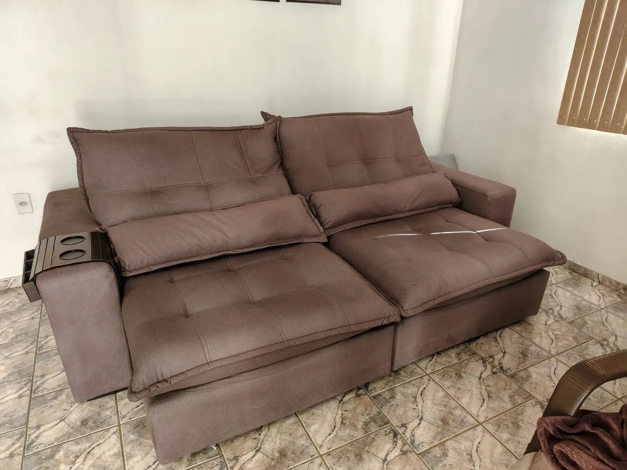 VENDO SOFÁ RETRÁTIL 2,50 m SEMI NOVO  - Foto 2