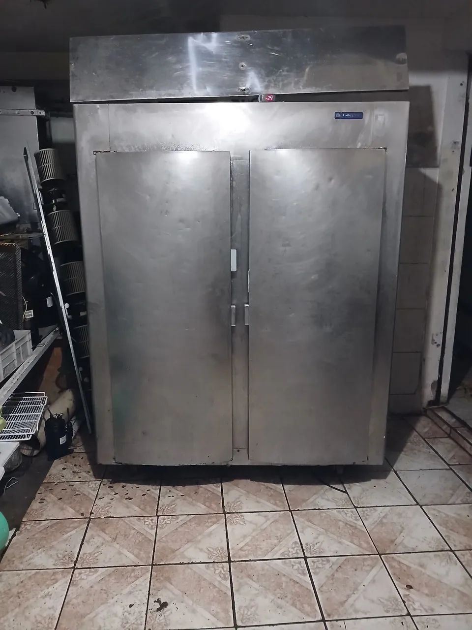 Vende se câmara fria  - Foto 4