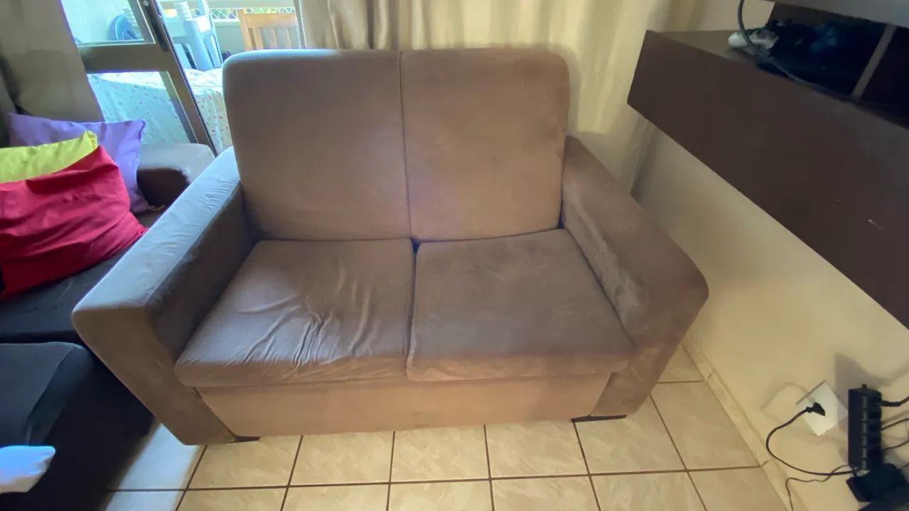 CONJUNTO DE SOFÁS 2 E 3 LUGARES - MADEIRA REFORÇADA - MUITO CONFORTÁVEL - Foto 3