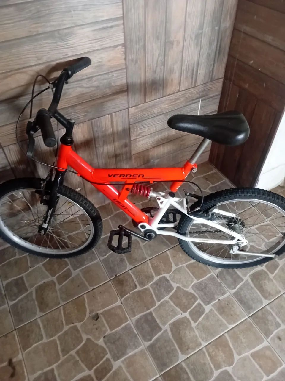 Bicicleta infantil semi nova 