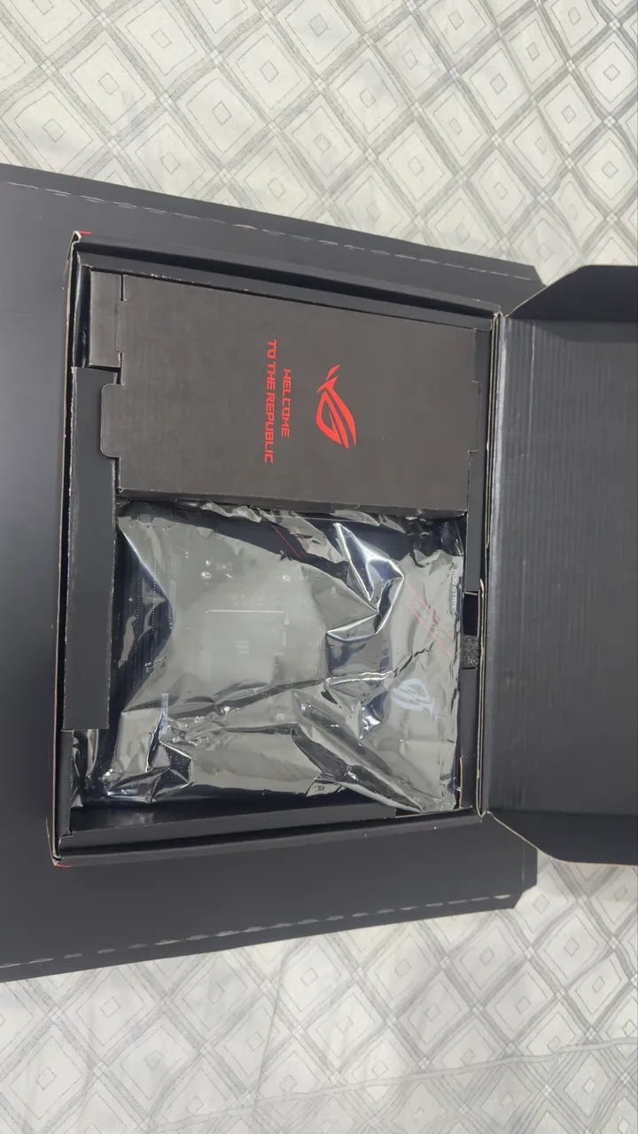 PLACA MÃE ASUS ROG STRIX B550-E GAMING - Foto 4