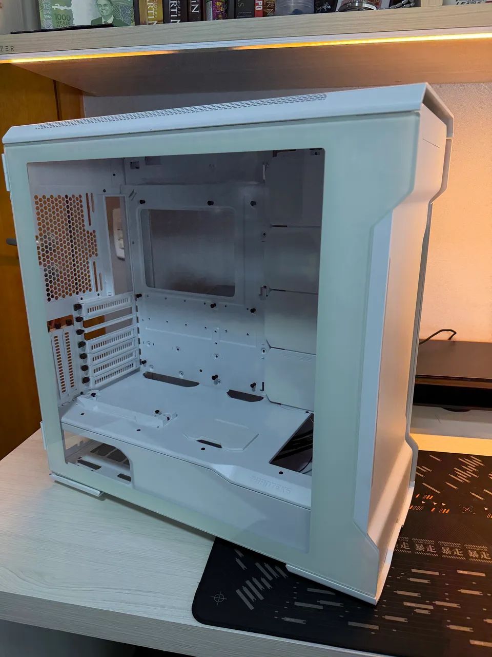 Gabinete Phanteks Evol - Foto 2
