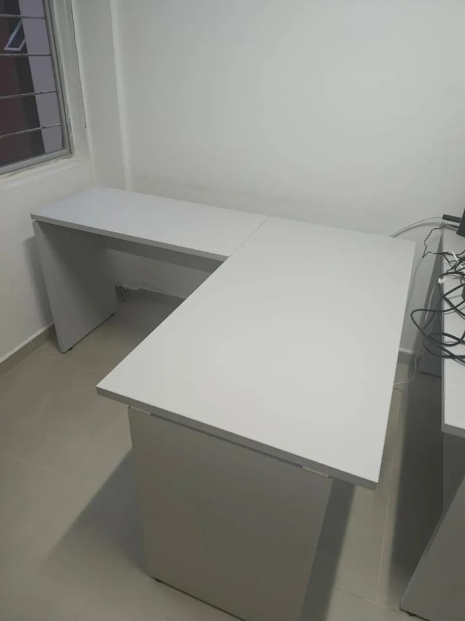 Mesa de trabalho - Foto 3