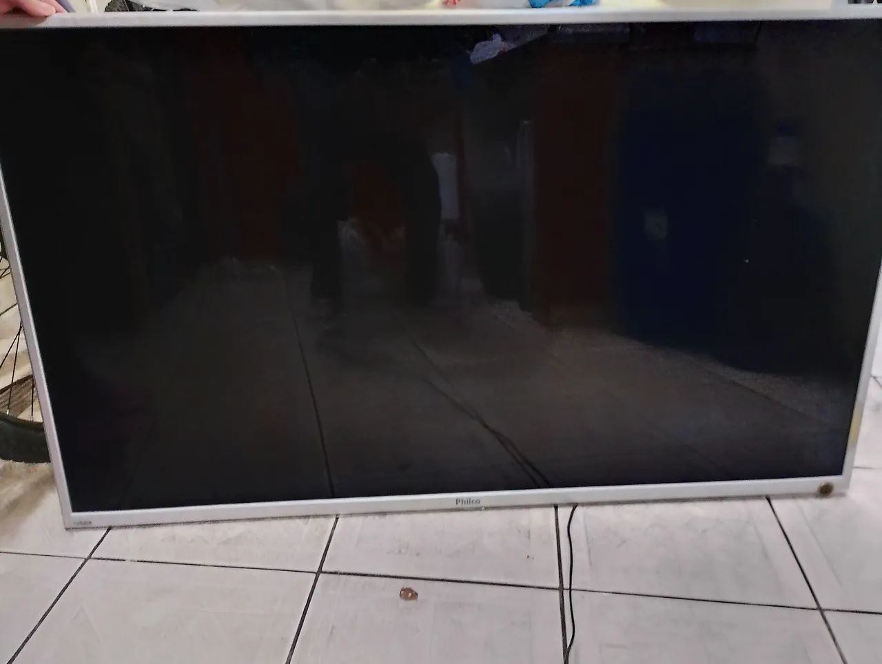 TV Philco 55 polegadas Smart 3D, Nota Fiscal, necessitando reparo ou retirada peças <br>