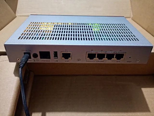 Roteador zyxel USG40 - Foto 3