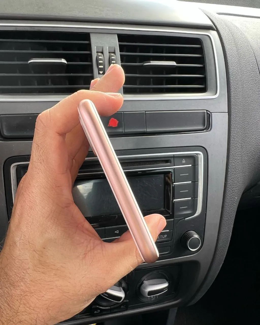 IPHONE 8 PLUS GOLD  - Foto 4
