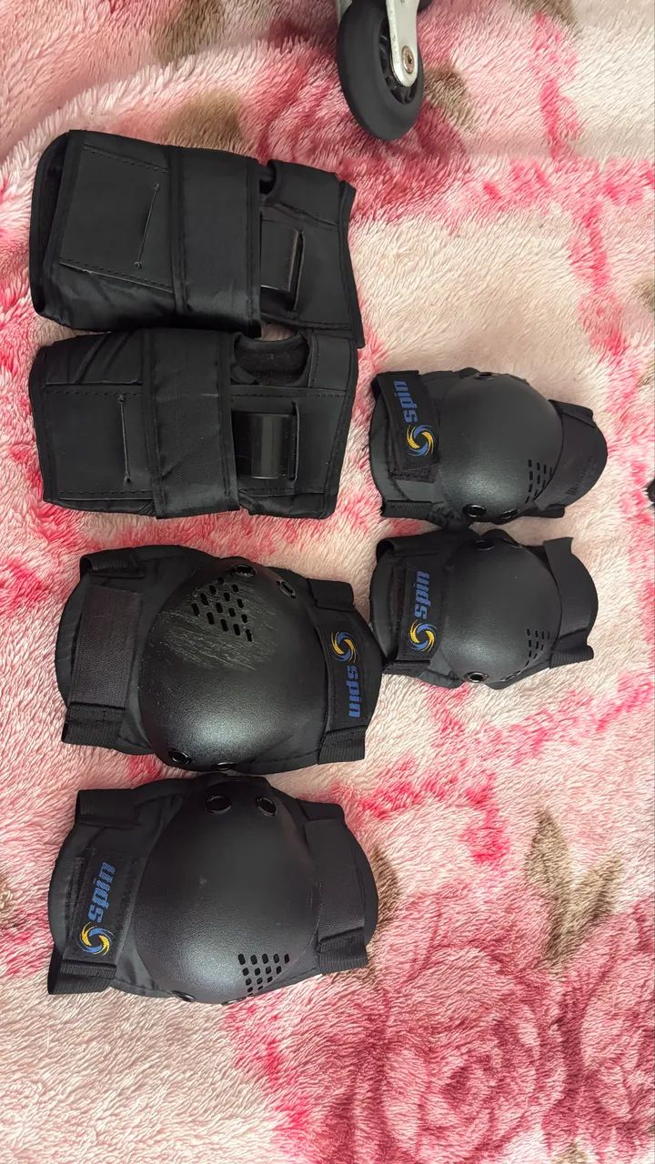 Patins + equipamentos de proteção  - Foto 4