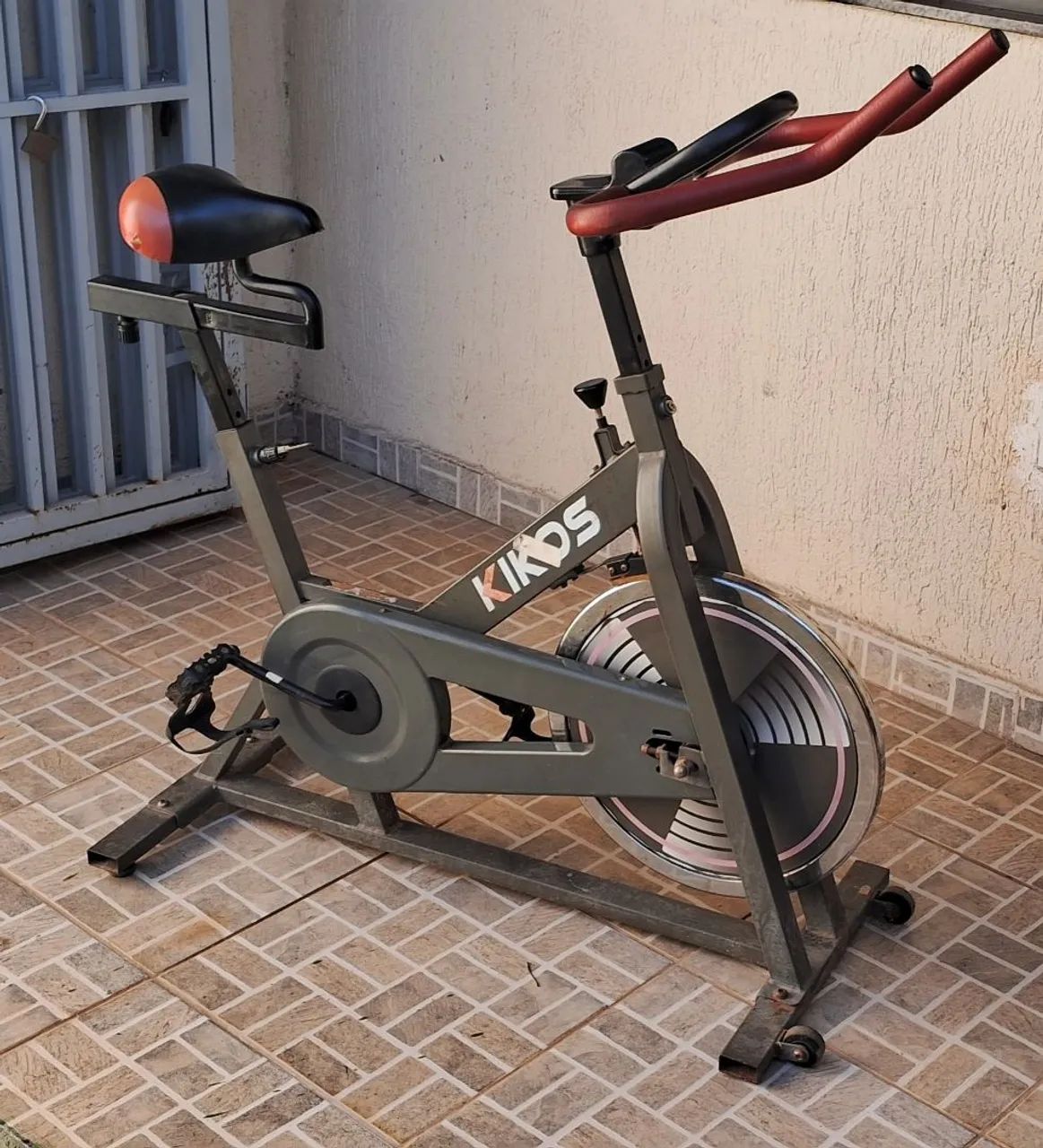 Bicicleta Ergométrica Kikos 