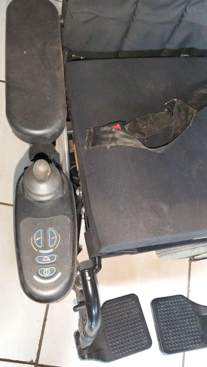 Cadeira de rodas  - Foto 4