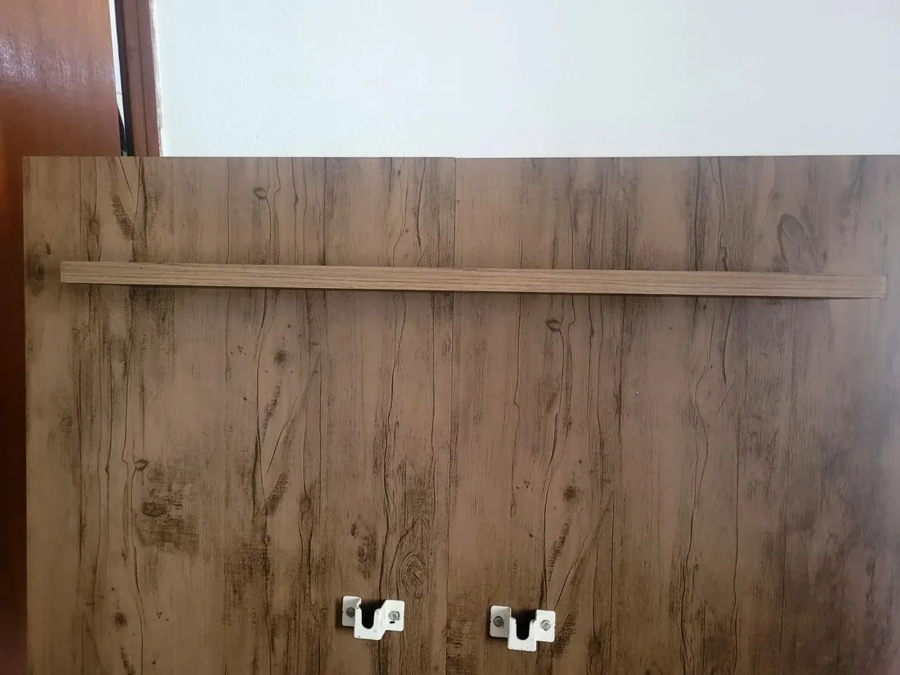 Painel para TV amadeirado com nichos - Foto 2