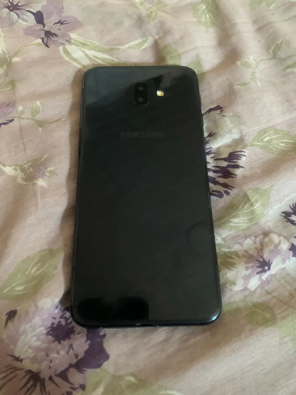 SAMSUNG J6 - Foto 2