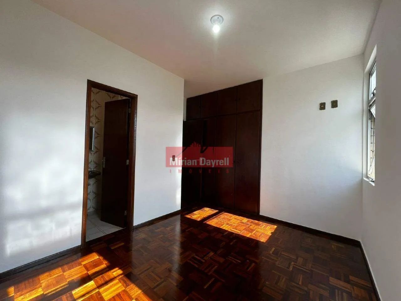 Cobertura Duplex 5 Quartos (1 Suíte) para Alugar no Cidade Nova - Foto 2