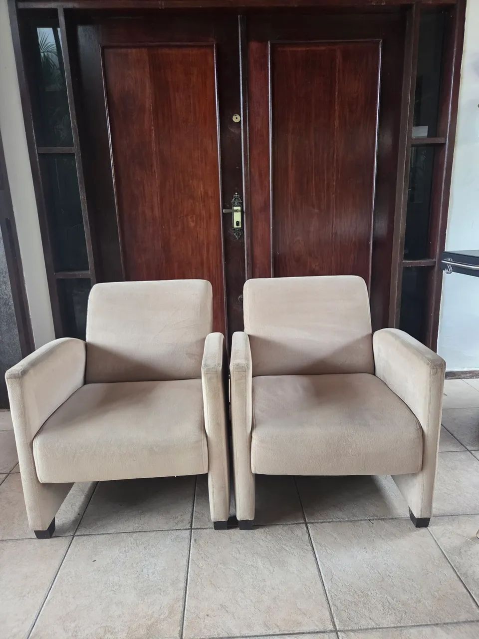 Par de Poltronas para Sala ou Escritório