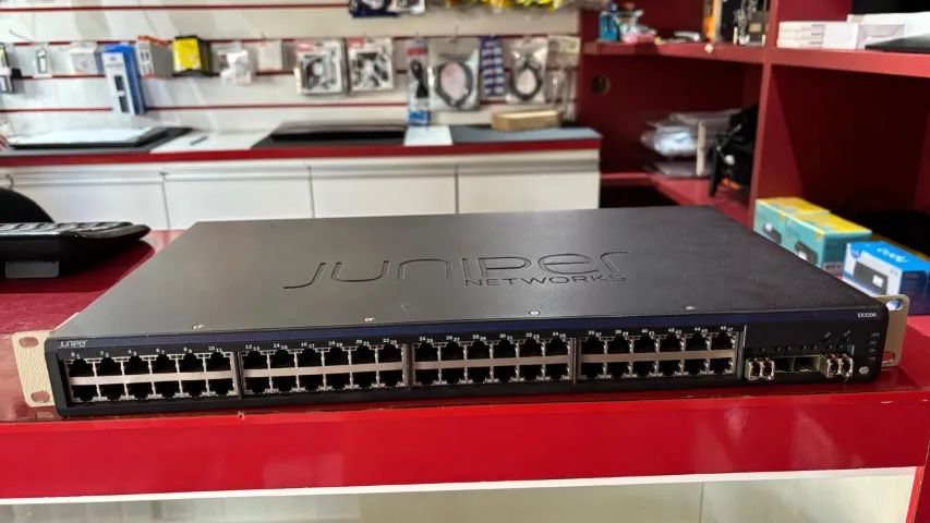 switch Juniper Networks EX2200 - Foto 3