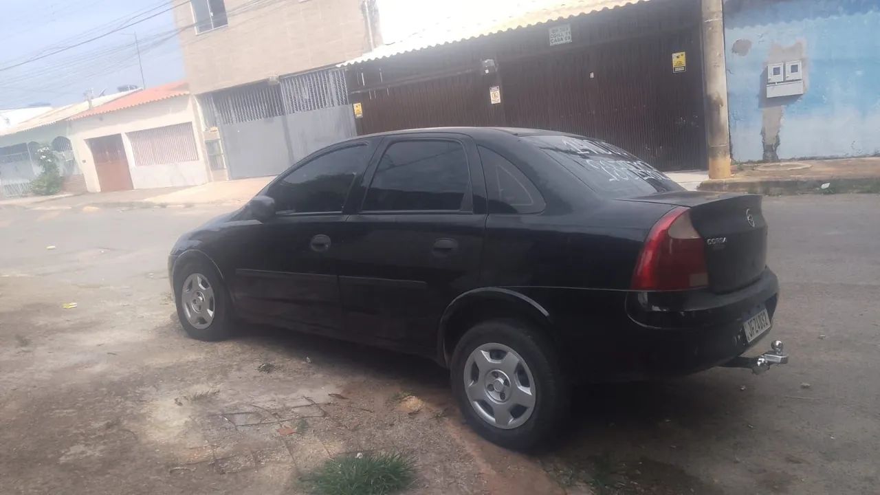 Chevrolet Corsa Corsa Sedan 1.8 MPFI FlexPower 8V 4p 2004