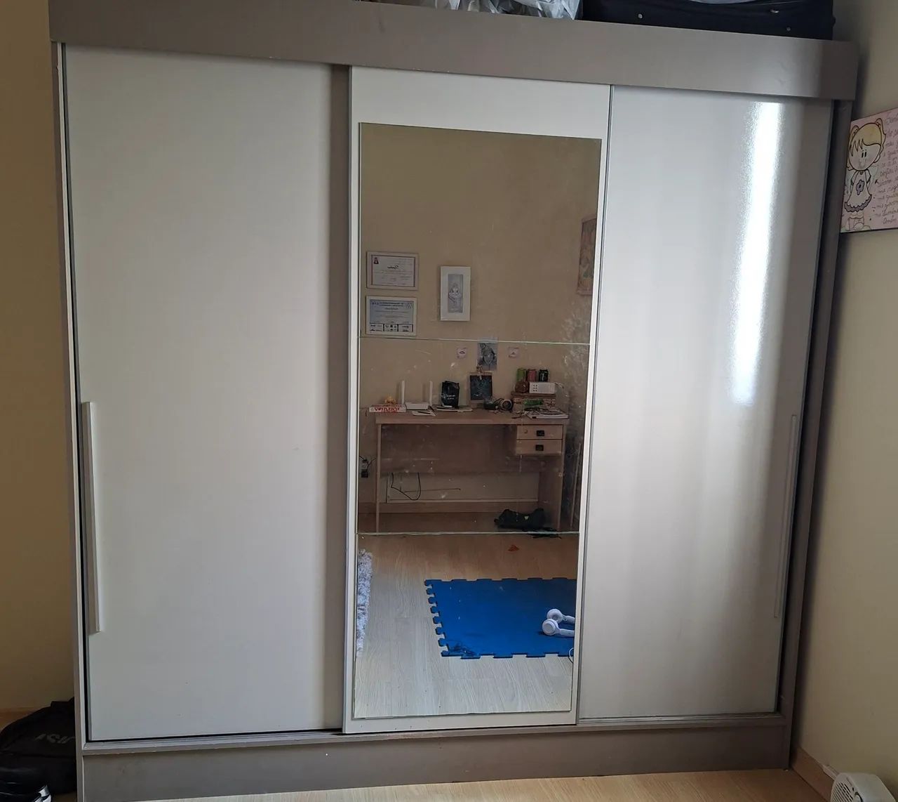 Guarda-roupa casal