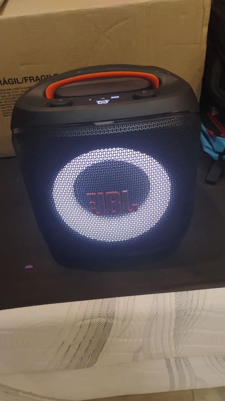 Caixa de som JBL 