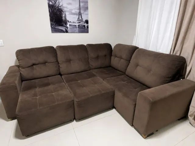 Sofá retrátil em L