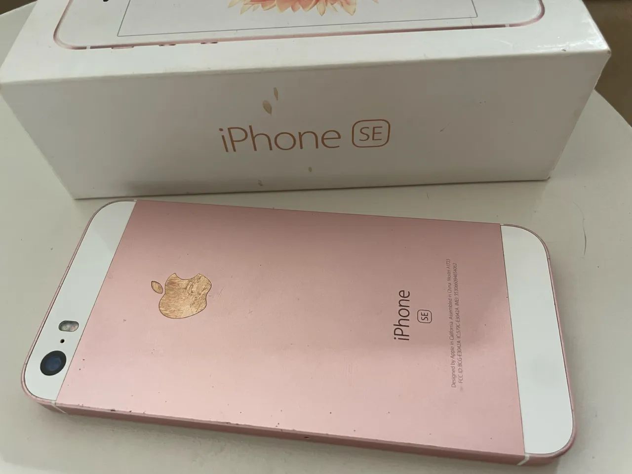 iPhone SE 