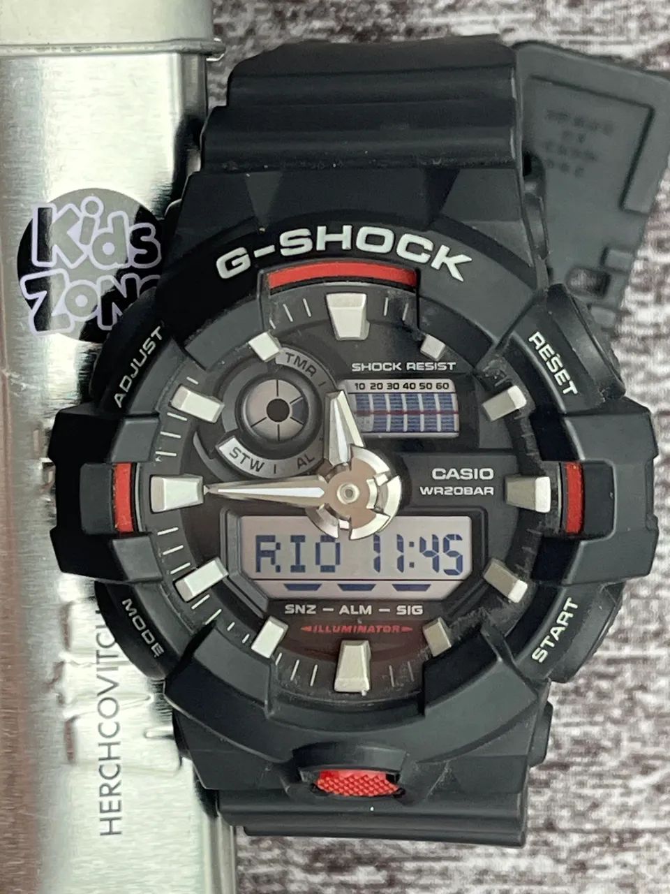 Casio G-shock GA-700