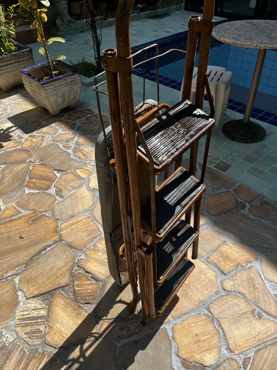 Tábua de passar, escada - Foto 3