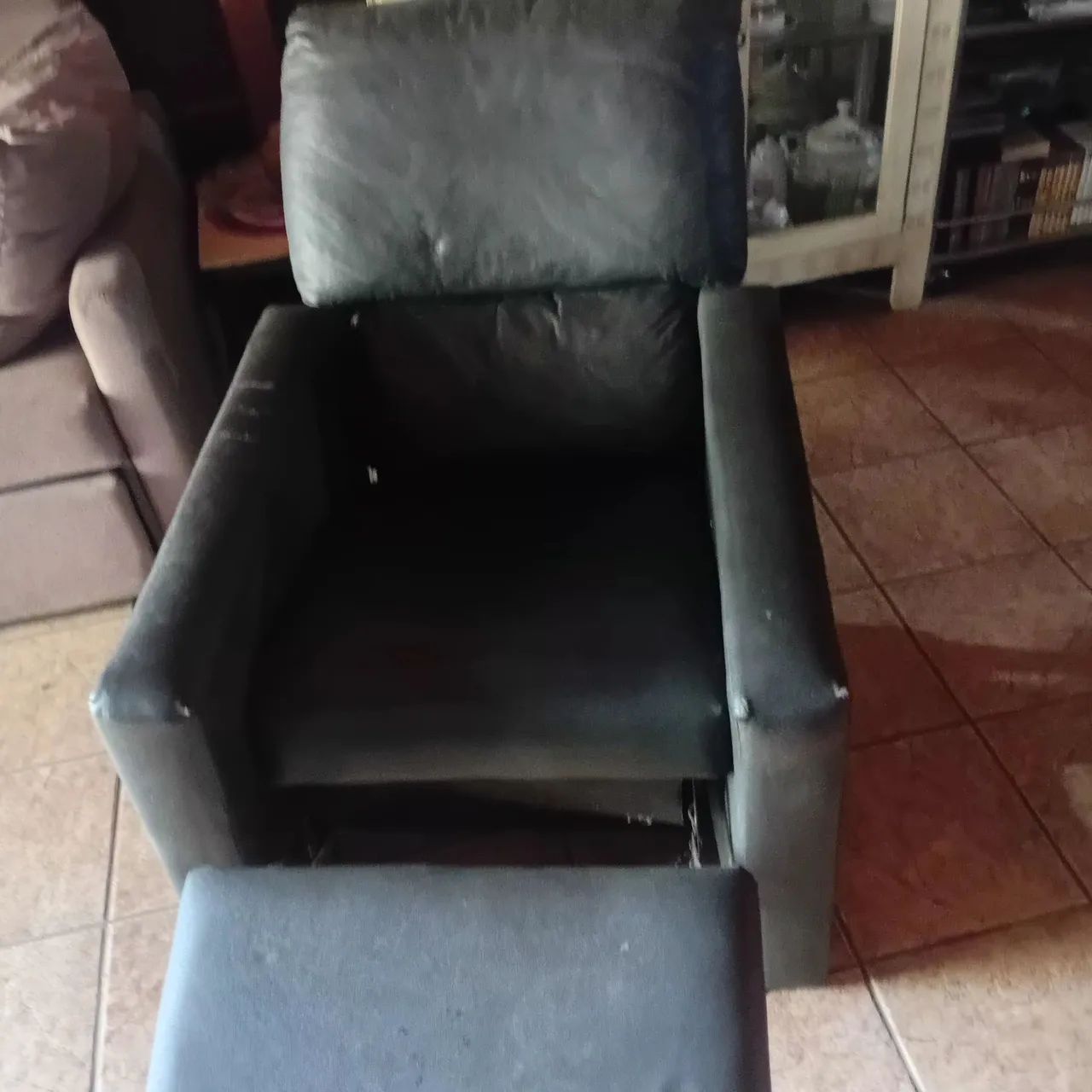 Poltrona reclinavel com apoio para os pés.  - Foto 3