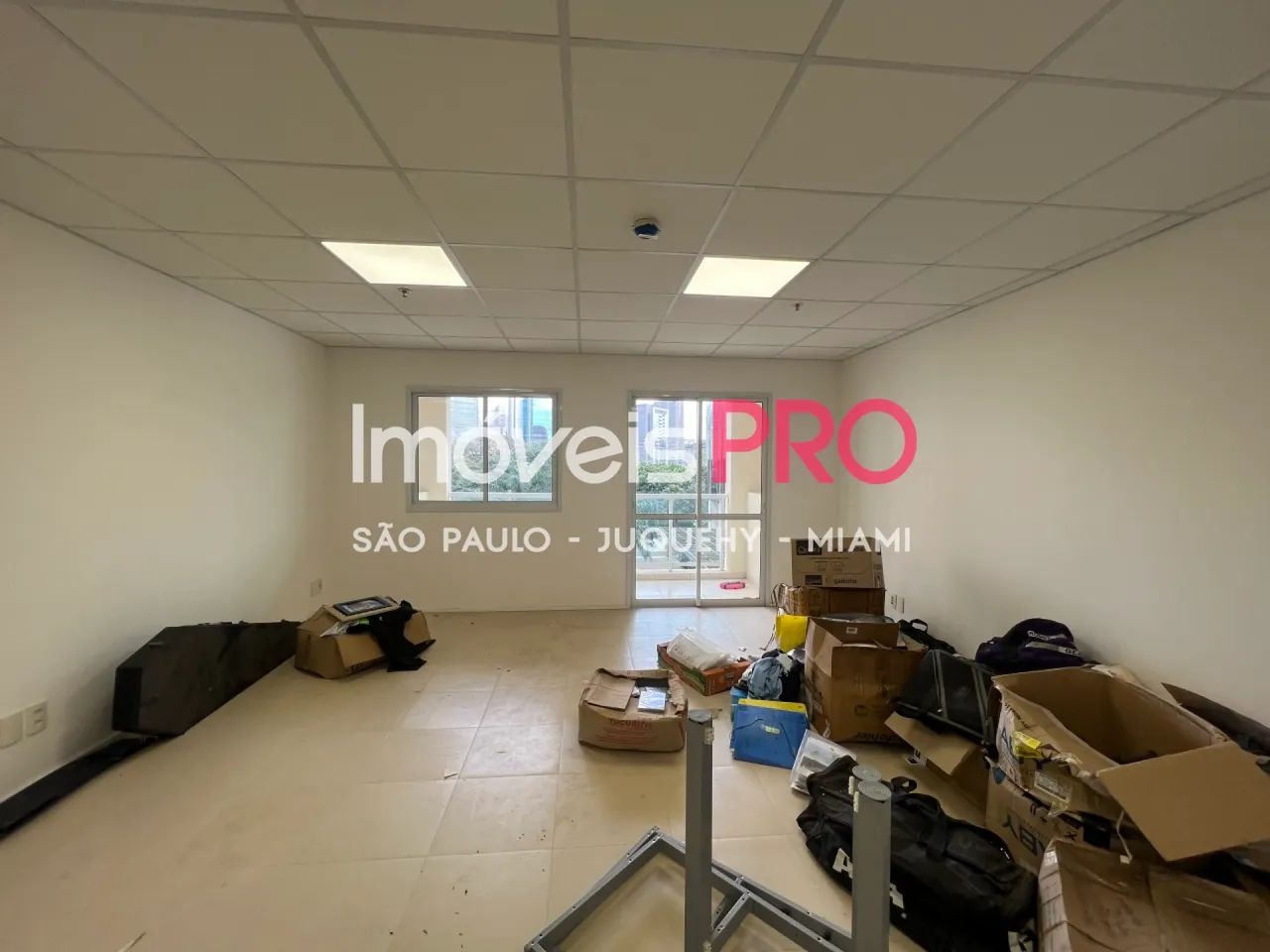 Conjunto comercial à venda e locação 42m² com banheiro e 1 vaga na Berrini