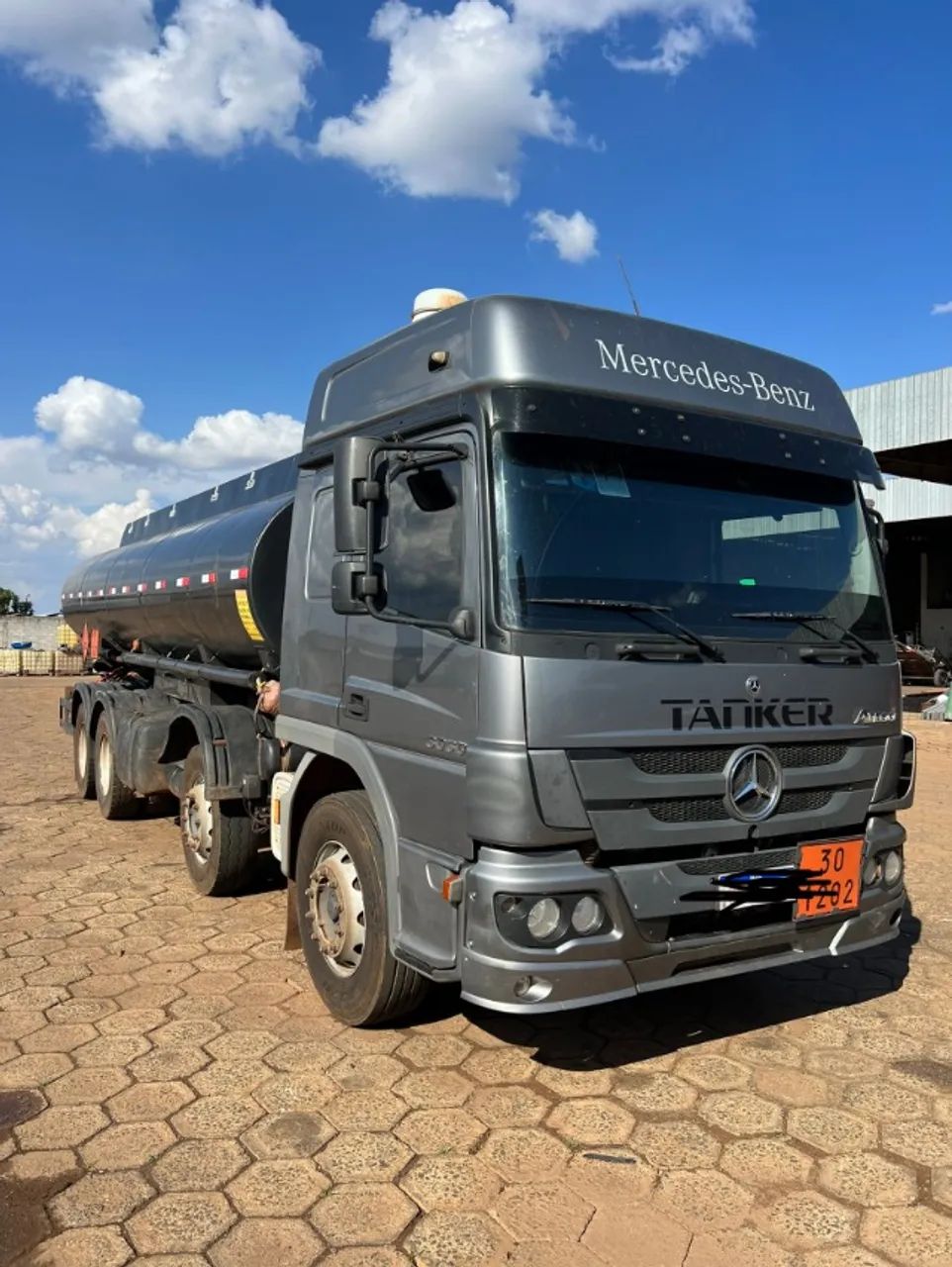 MB ATEGO 3030 -22/23 - Foto 3