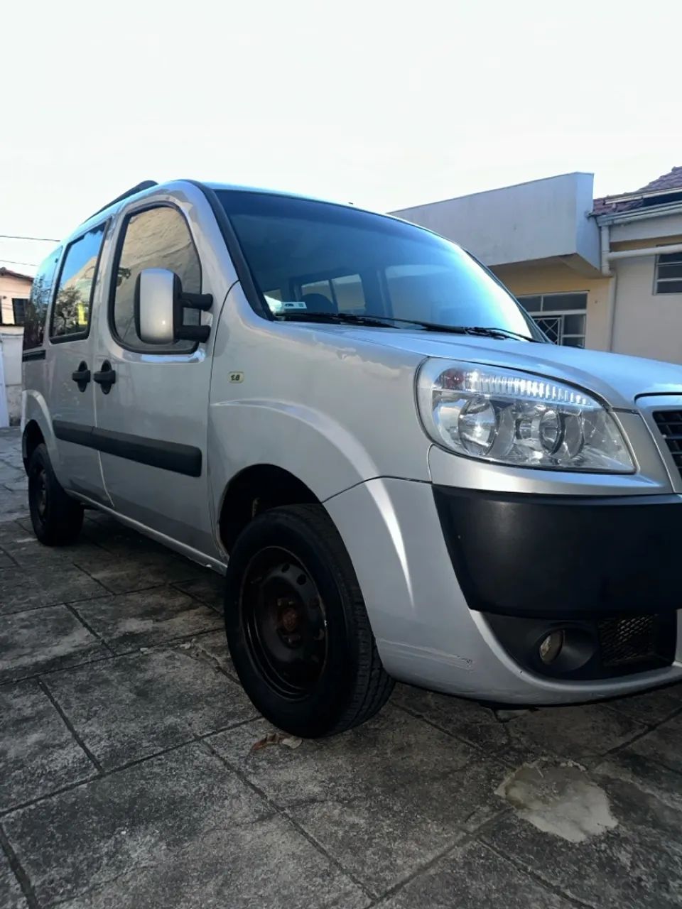Fiat Doblo ESSENCE 1.8 16V FLEX 2013