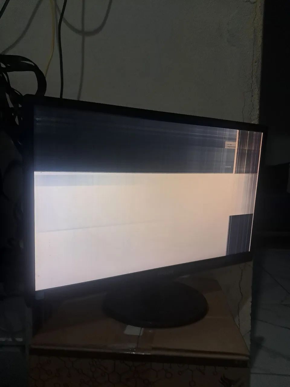 MONITOR PHILIPS LCD 22 POL. DEFEITO