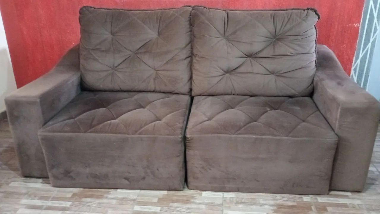 Sofá retrátil usado mais conservado. 65576095832451123