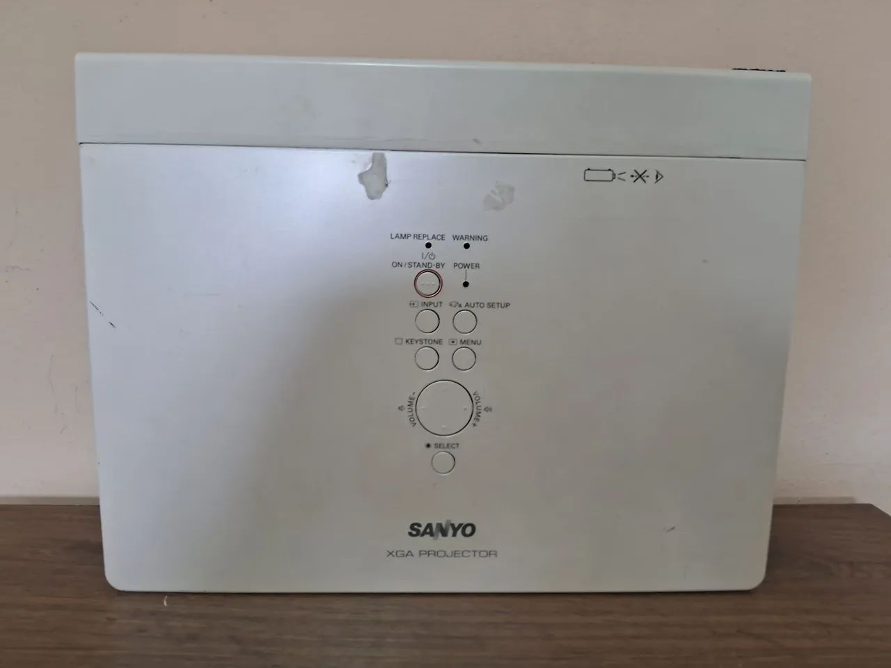 Projetor   Sanyo   XU106  - Foto 3