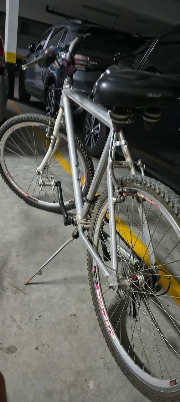 Bicicleta aro 26 alumínio  - Foto 5