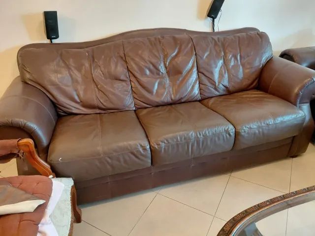 Conjunto Sofás de Couro Legítimo 2 e 3 Lugares Marrom - Excelente Estado - Foto 2