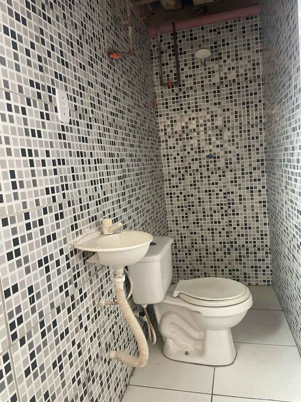 Alugo 2 casa 