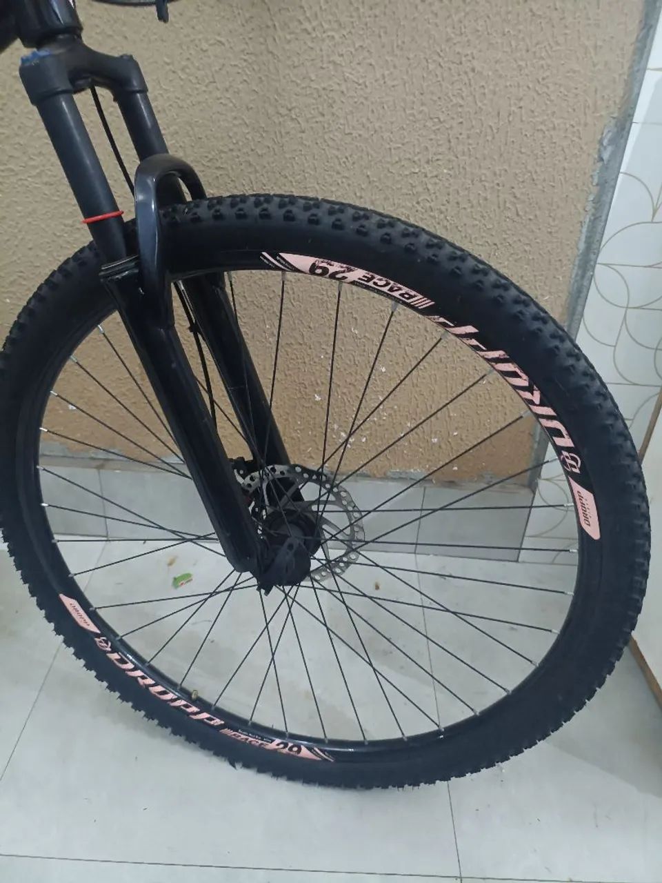 Bicicleta aro 29 com marcha Shimano  - Foto 5