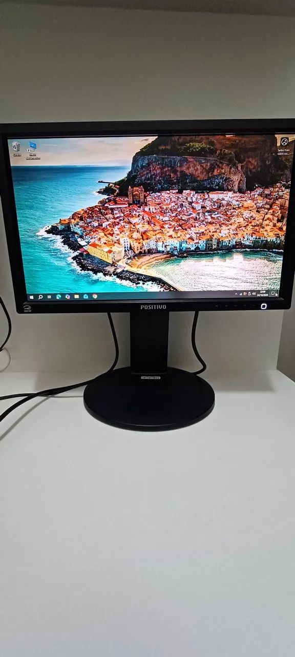 Monitor Positivo 19 polegadas <br>Entradas DVI e VGA<br>Funcionando perfeitamente