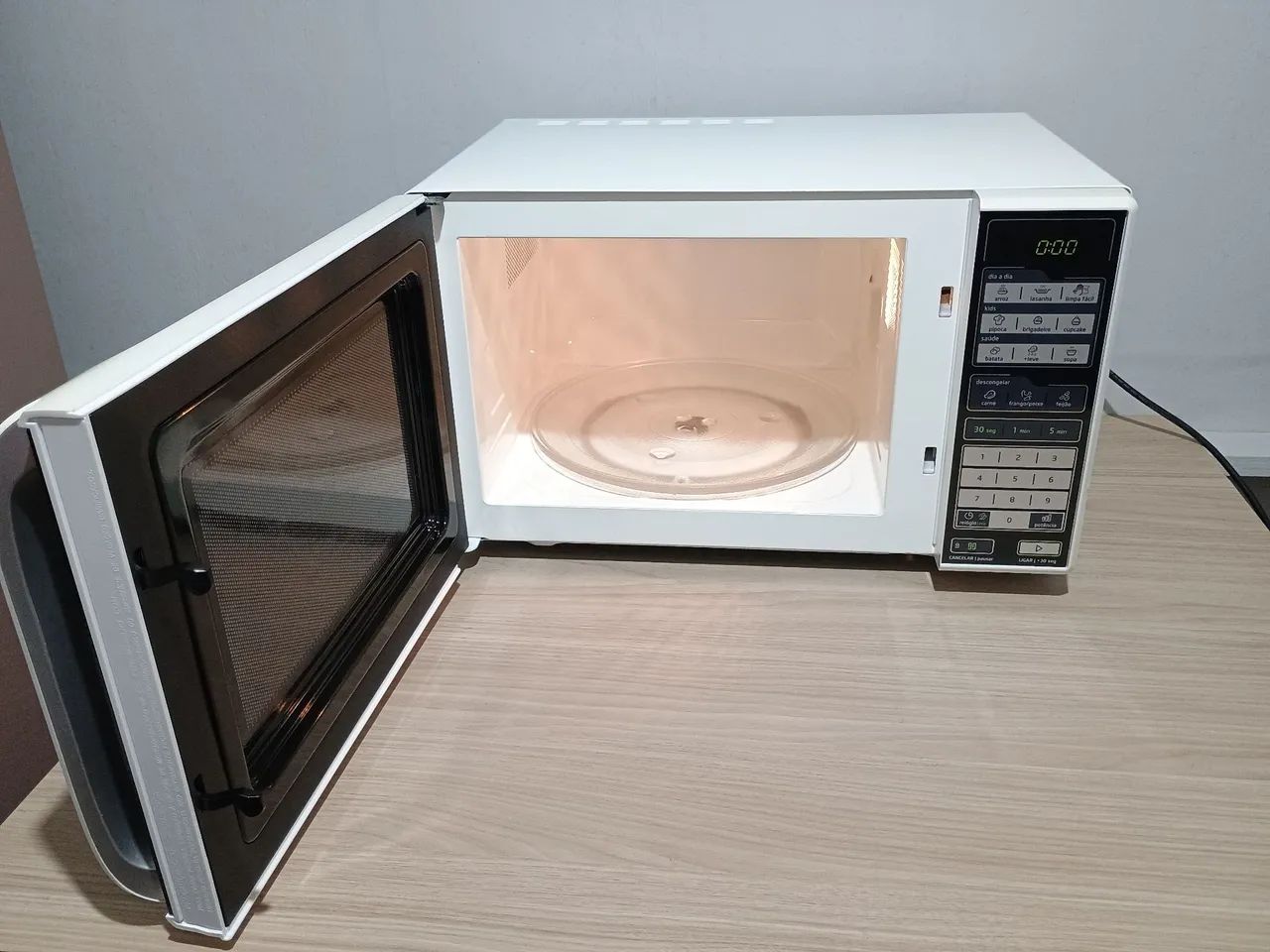 Microondas Midea 32L - Foto 4