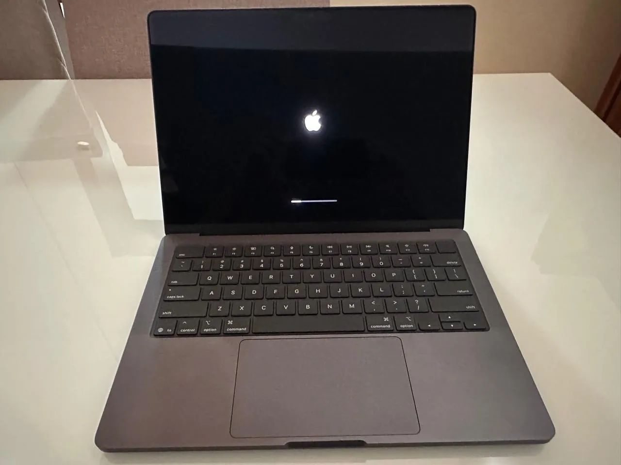 MacBook Pro 14