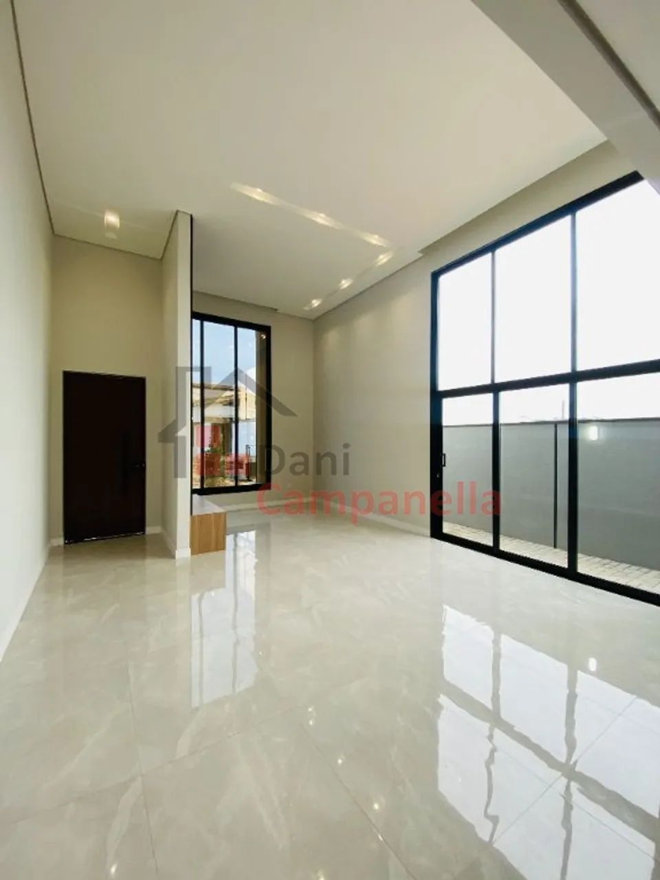 Casa com 3 Suítes e Piscina em Pouso Alegre