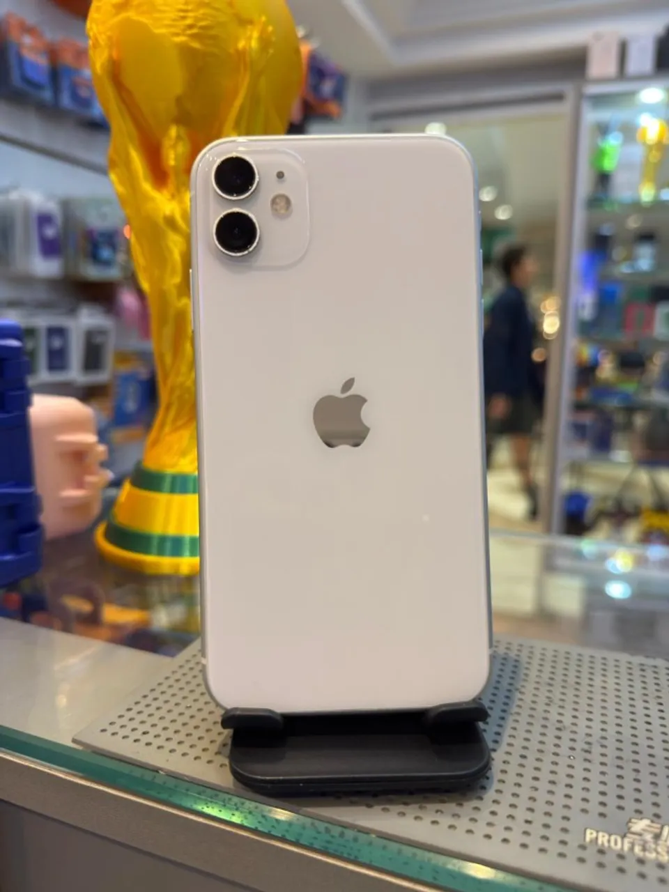 iPhone 11 128 Gb branco - Celulares e Smartphones - São Mateus