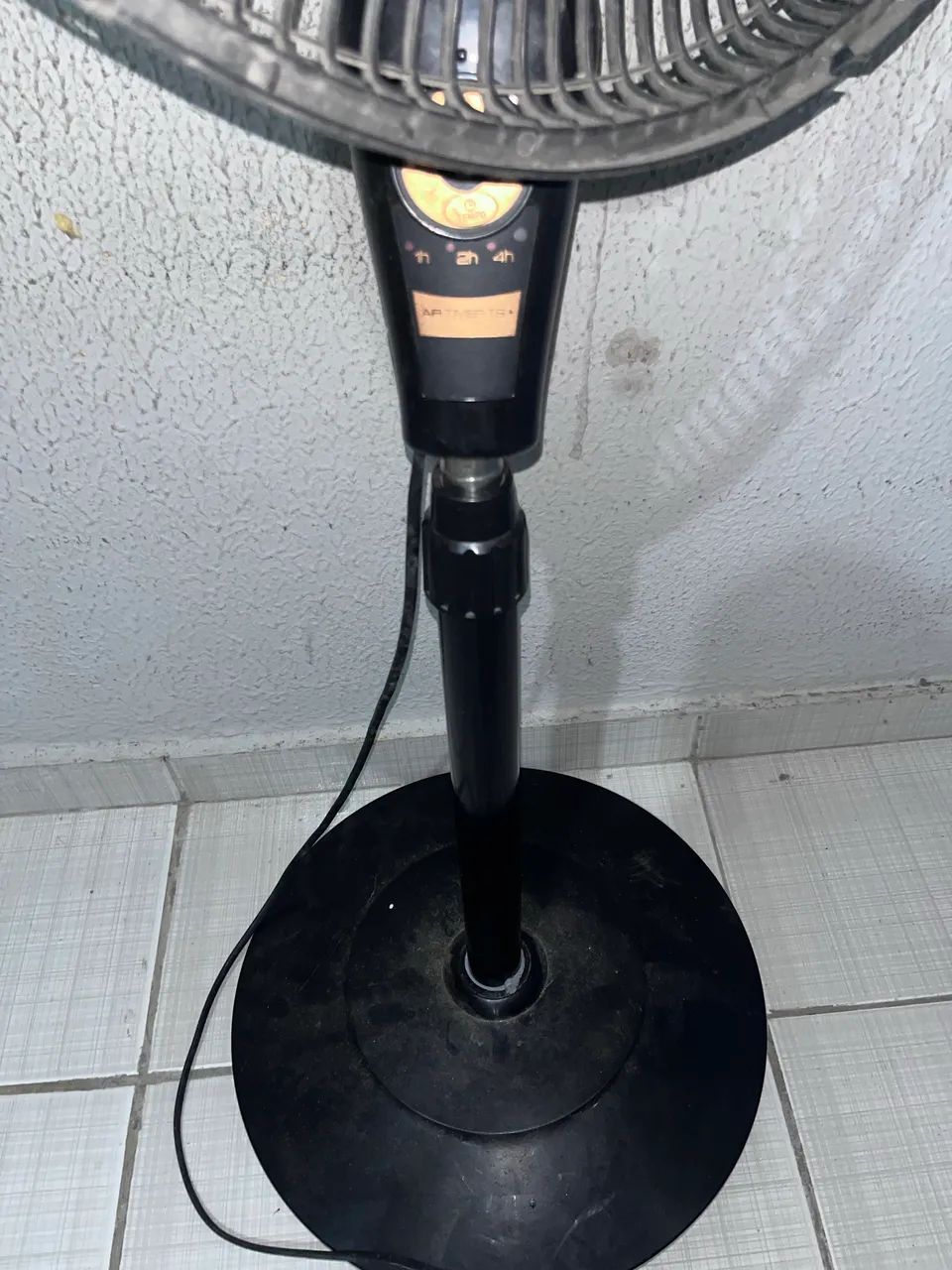 Ventilador de Coluna com Timer Usado Funcionando - Foto 2