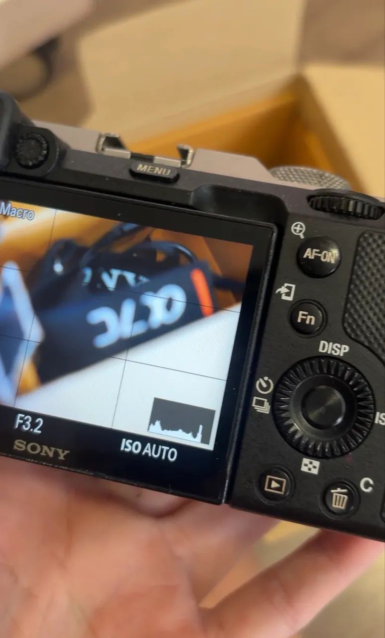 Sony A7C + Lente FE 28mm F2 ? R$ 6.500 (valor final) - Foto 5